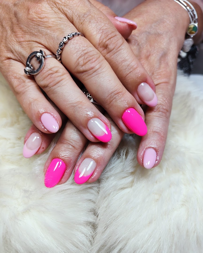 Estética en uñas lisett · Fotos 12